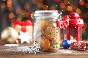 20+ Adorable DIY Gifts in a Jar That’ll Make Your Loved Ones Go Nuts! DIY jar of cookie for Christmas gift